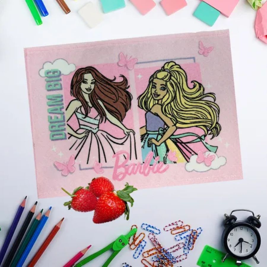 Toalha de Lancheira Infantil Estampada Barbie 28 cm x 40 cm